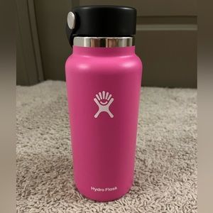 32 oz Wide Mouth Hydro Flask in RARE Discontinued Color Carnation